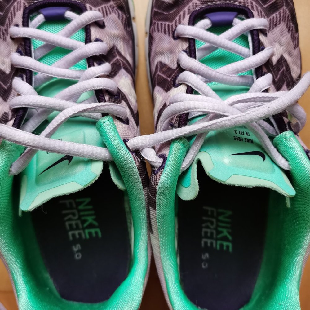Nike Women's Free TR Fit 3 Print Training Sneakers - Picture 4 of 11